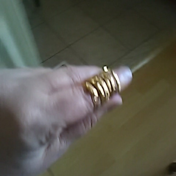 💲1⃣▶▶Delicate Gold Stackable Rings - 6-Piece Set - Picture 4 of 7